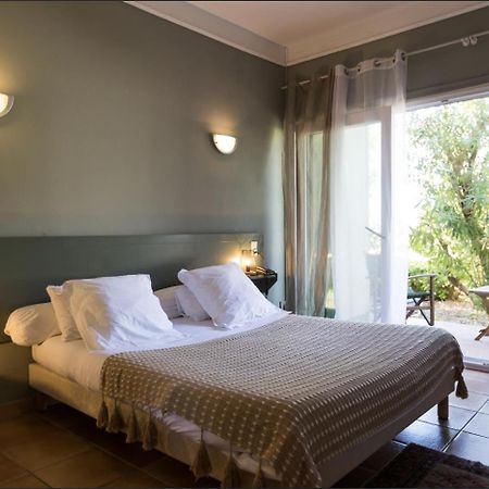 Hotel-Restaurant Le Vieux Moulin 셍투리 외부 사진